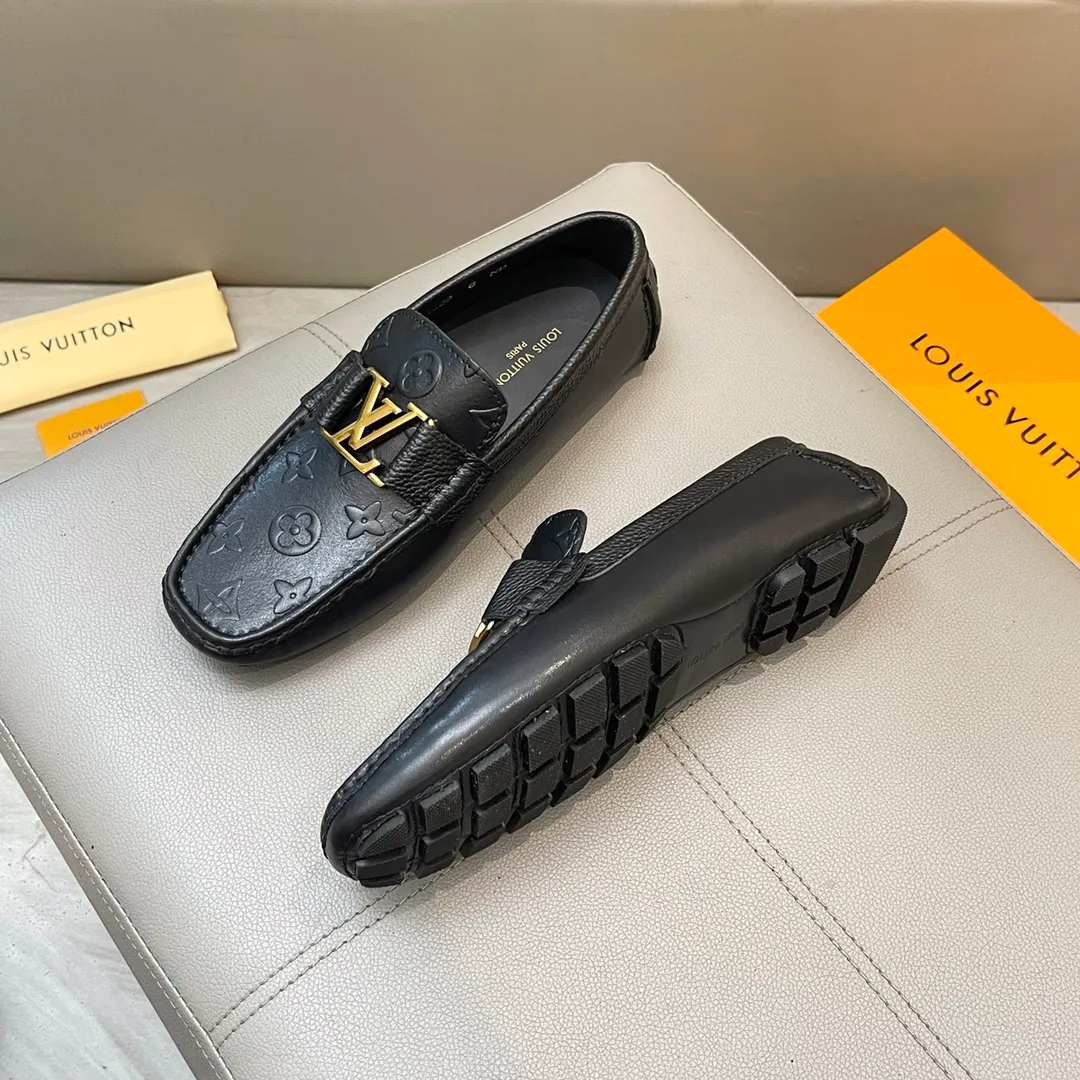 Factory price: 460💰LV men's beanie shoes 2025 official website synchronization <market top version> cowhide pressed grid ➕ black cow lining original packaging. Size 38-45